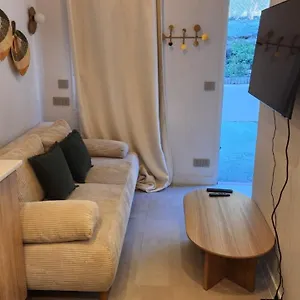  Appartement Beau Rénové Dans Résidence Avec Piscine